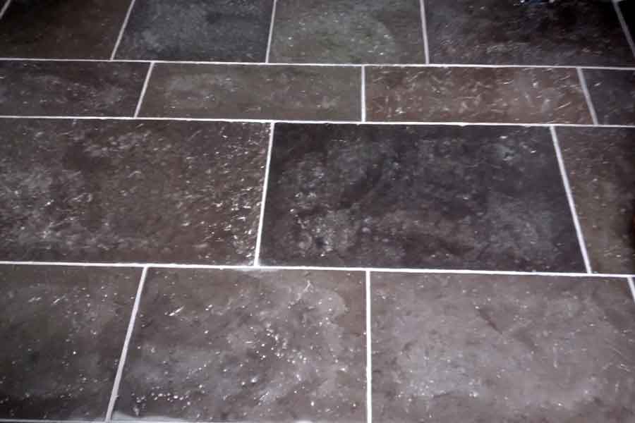 natural stone tiling / varied lengths / varied thickness